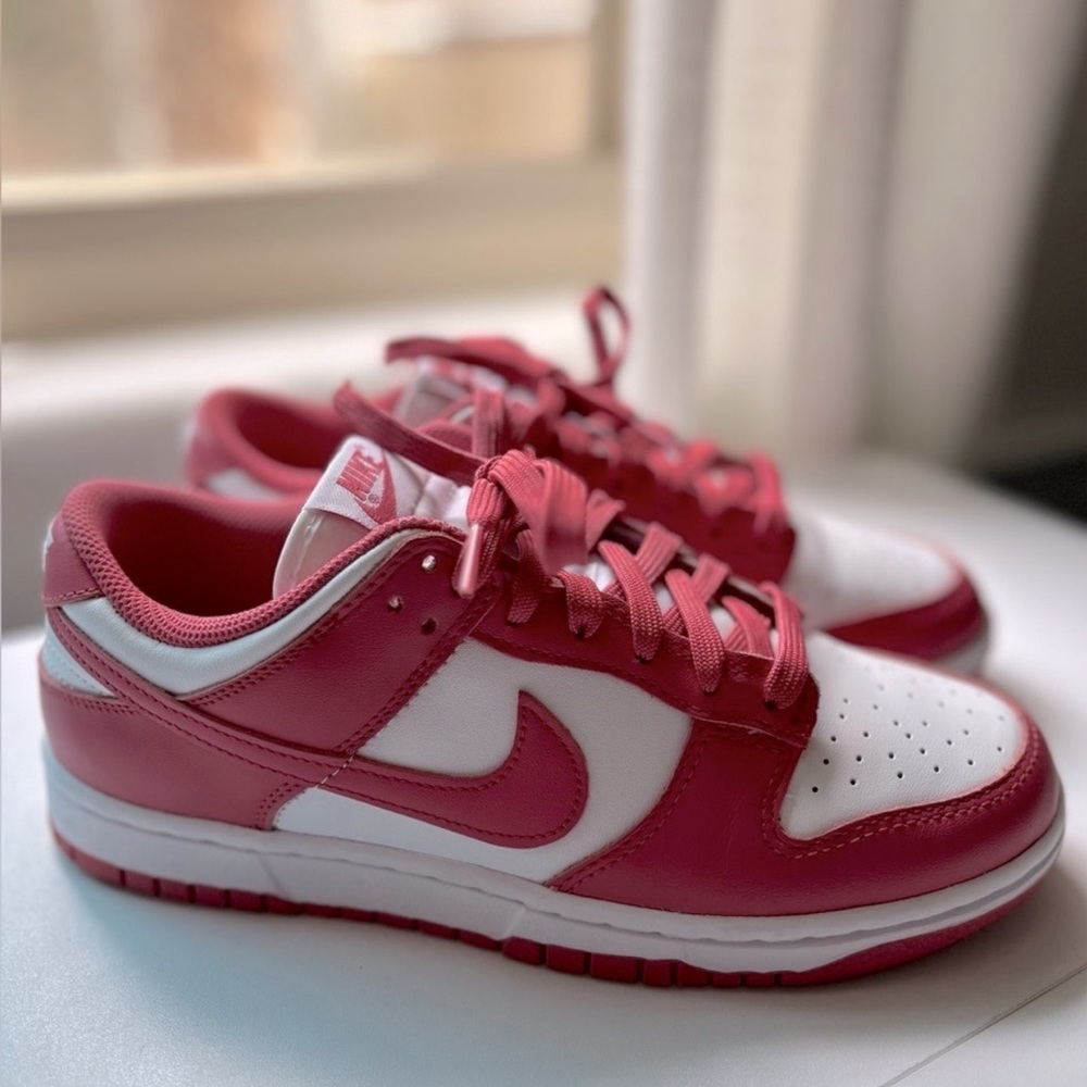 Nike Dunk Low Archeo Pink W9